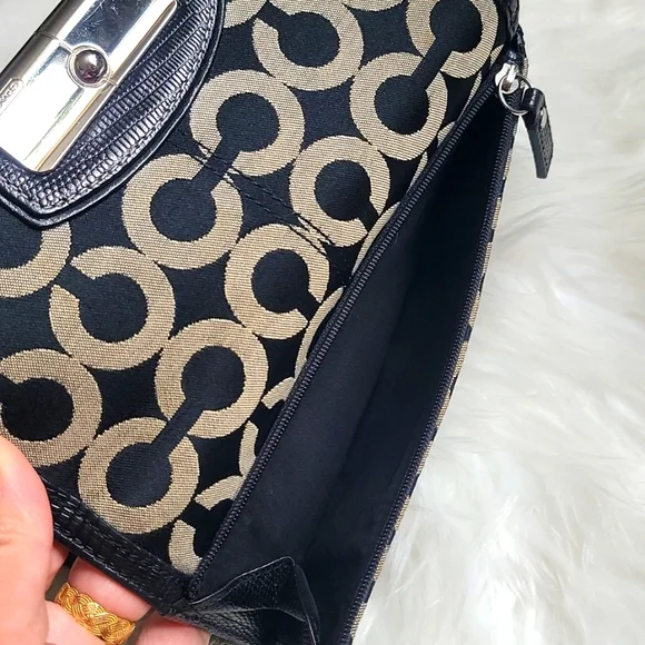 COACH - Picture 9 of 14